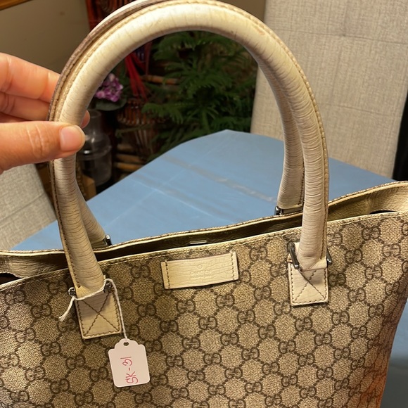 COPY - 🎉FLASH SALE🎉 Authentic Gucci tote bag - Picture 9 of 10